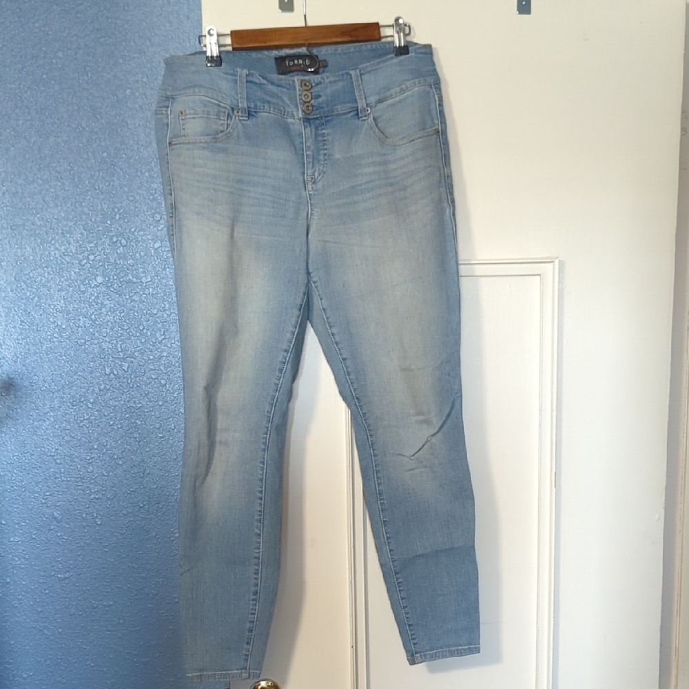 Torrid Women's Light Blue Skinny Jeans